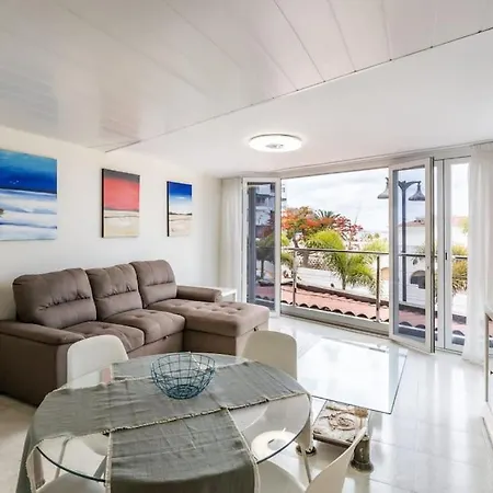 Apartamento En Primera Linea En Cristianos *