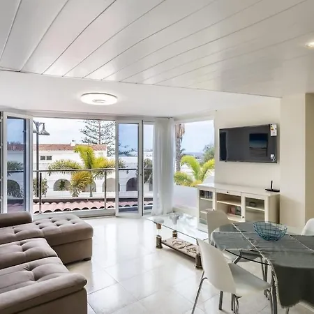 Apartamento En Primera Linea En Cristianos *